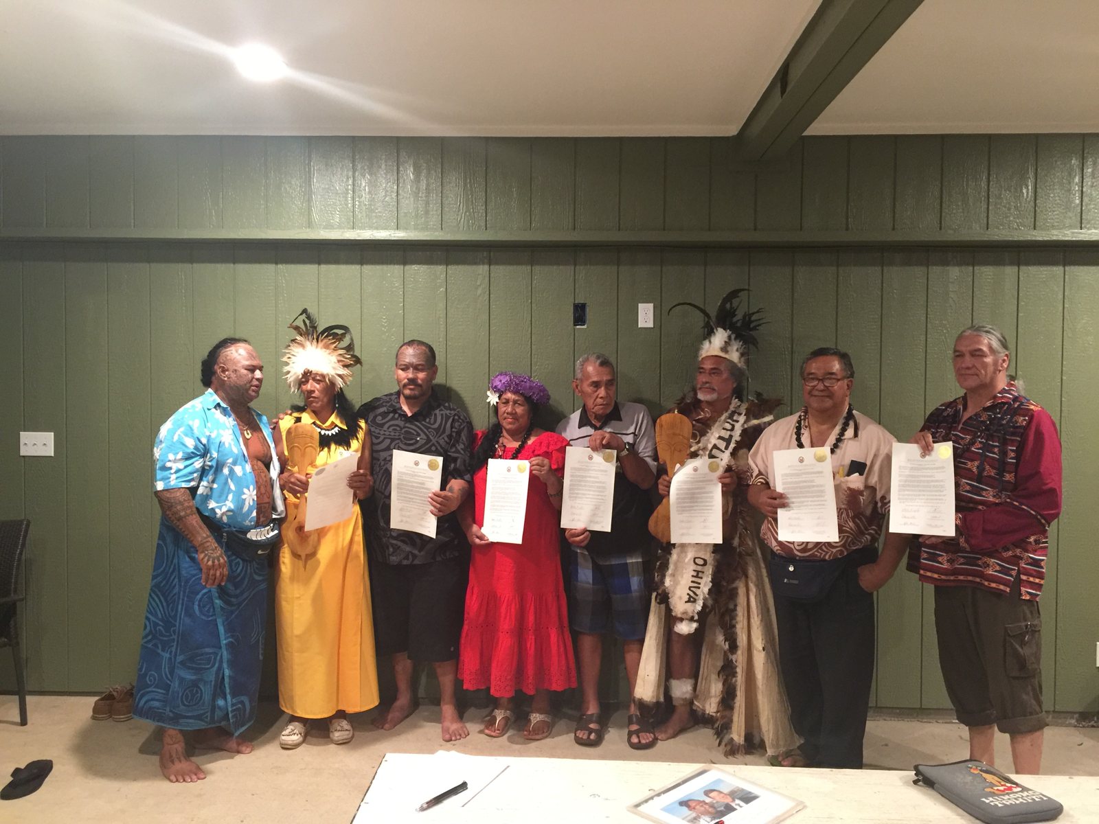 Signing ceremony, 13 November 2015
